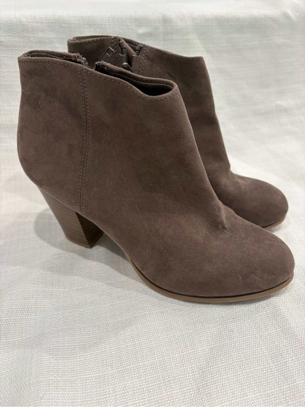 Women's Suede Ankle Booties in Taupe size 9